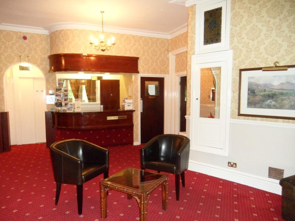 Glen Usk Hotel لاندريندود ويلز المظهر الخارجي الصورة